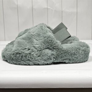 Sage Green Faux Fur Platform Slippers Ankle Strap House Shoes Loungewear size 6M